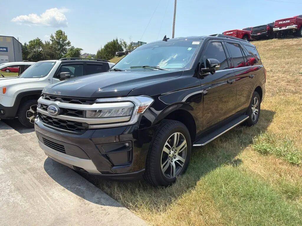 2023 Ford Expedition XLT — photo 1 of 50