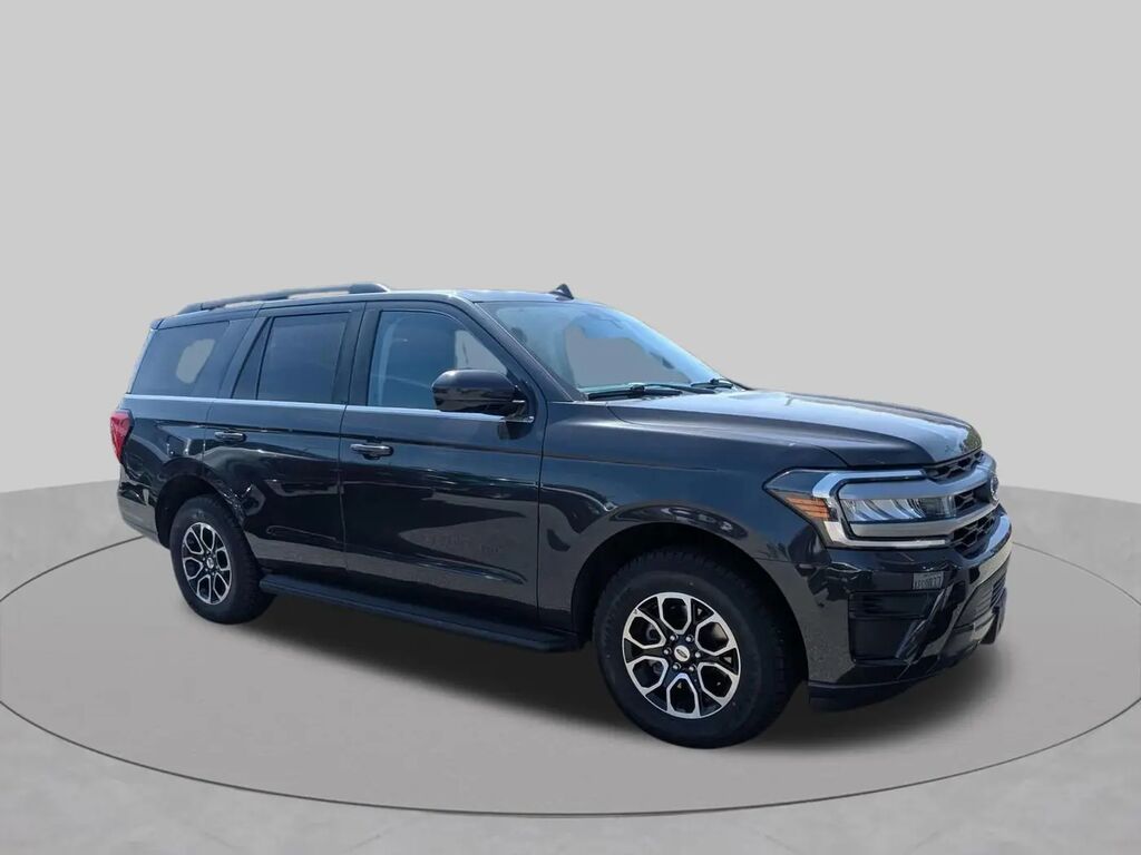 2024 Ford Expedition XLT — photo 1 of 31