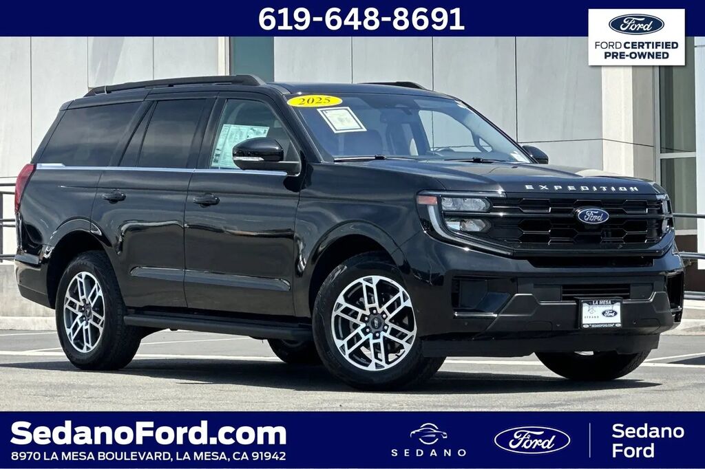 2025 Ford Expedition Active — photo 1 of 14