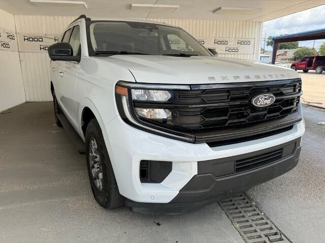 2025 Ford Expedition Active — photo 1 of 26