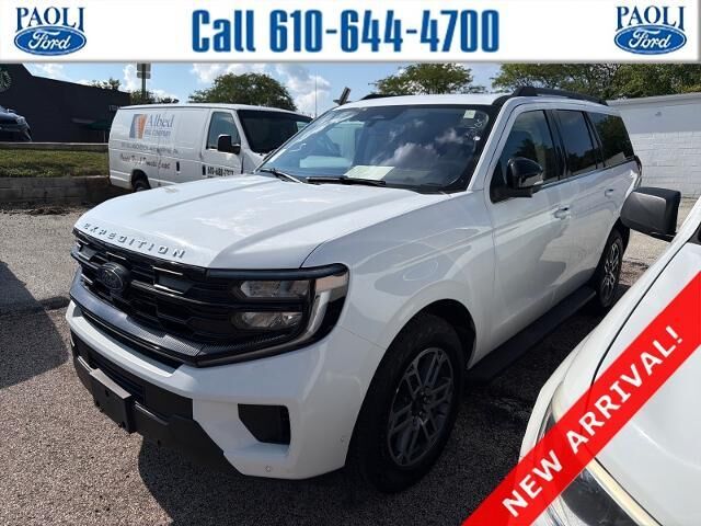 2025 Ford Expedition Active — photo 1 of 10