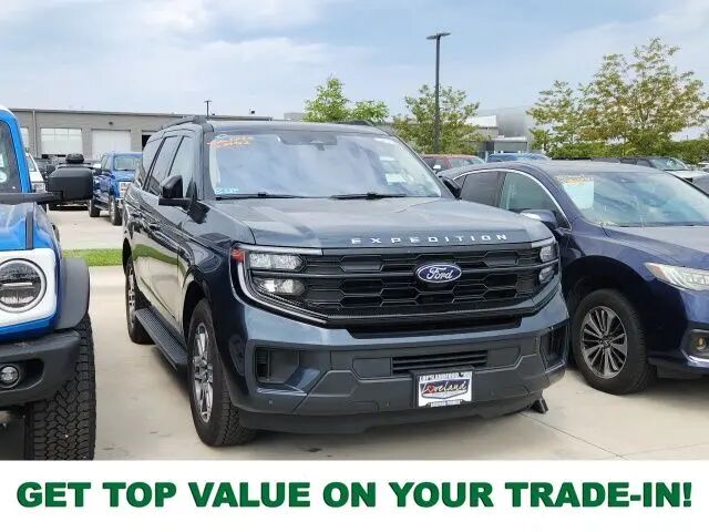 2025 Ford Expedition Active — photo 1 of 17