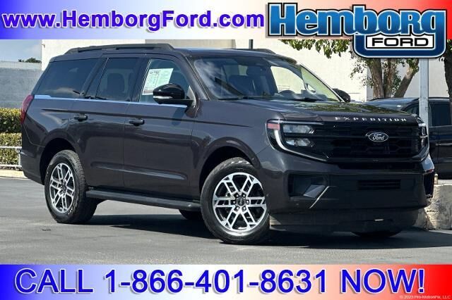 2025 Ford Expedition Active — photo 1 of 14