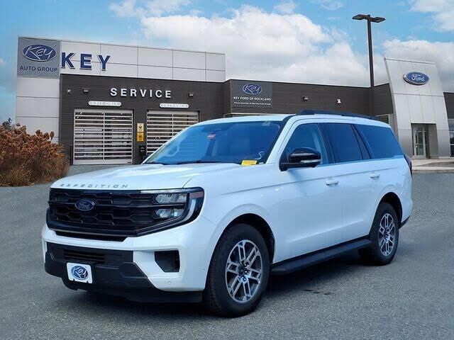 2025 Ford Expedition Active — photo 1 of 2