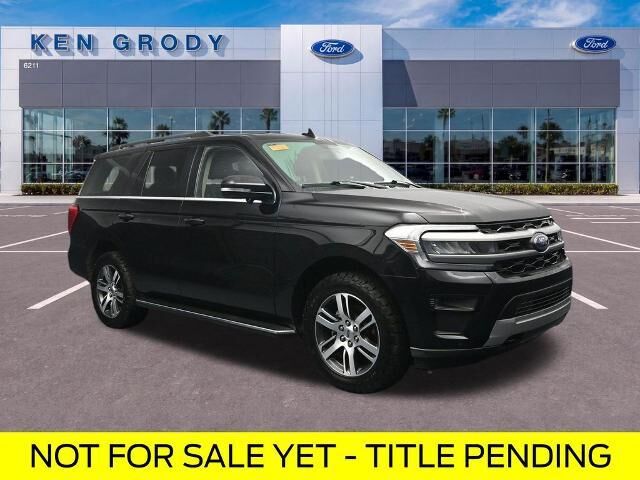 2023 Ford Expedition XLT — photo 1 of 26
