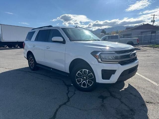 2024 Ford Expedition XLT — photo 1 of 17
