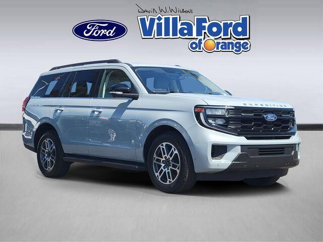 2025 Ford Expedition Active — photo 1 of 26