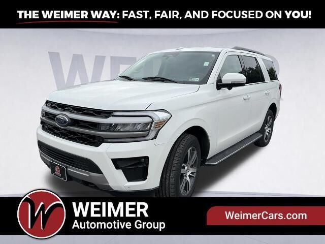 2023 Ford Expedition XLT — photo 1 of 13