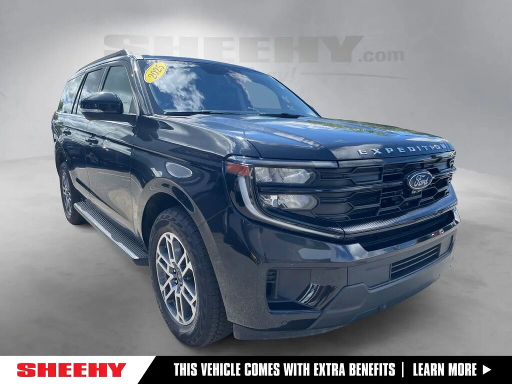 2025 Ford Expedition Active — photo 1 of 39