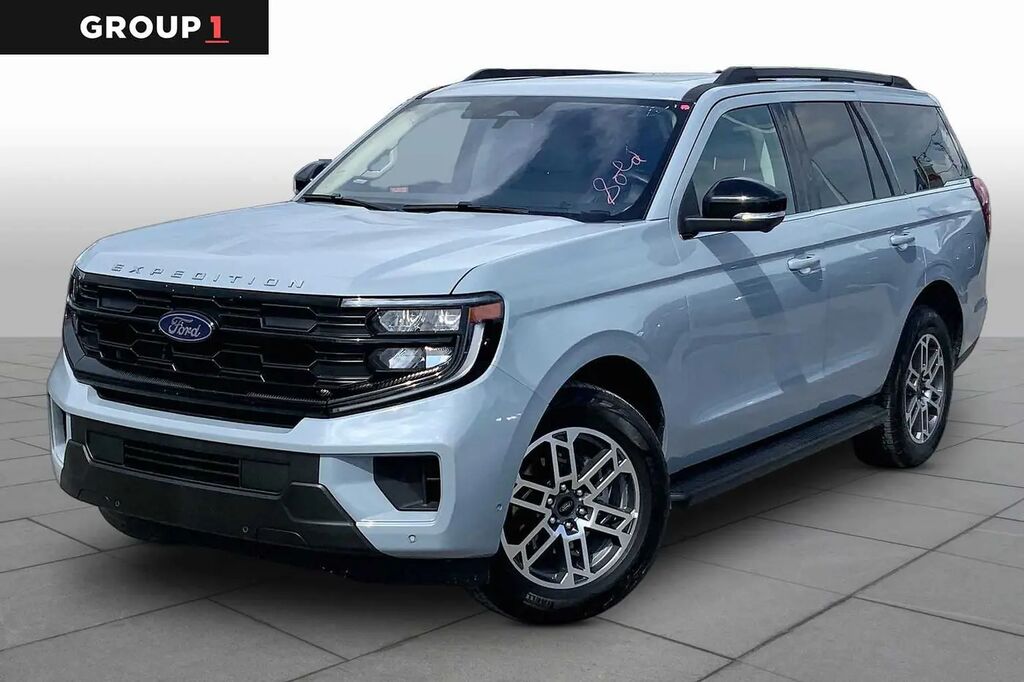 2025 Ford Expedition Active — photo 1 of 13
