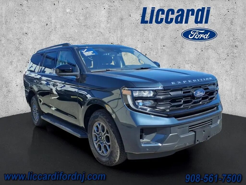 2025 Ford Expedition Active — photo 1 of 13