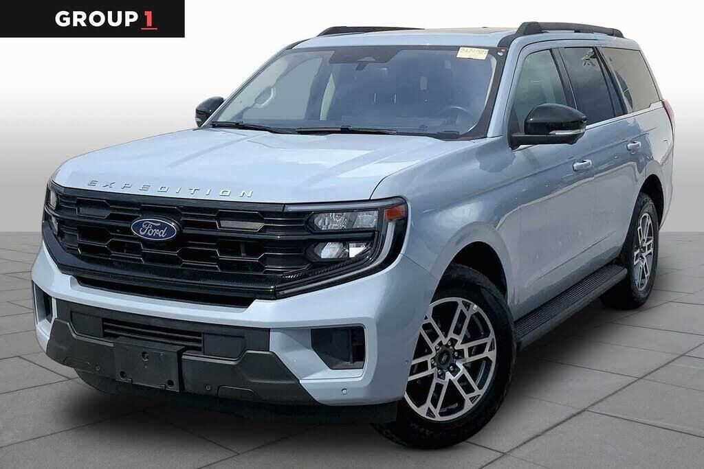 2025 Ford Expedition Active — photo 1 of 14