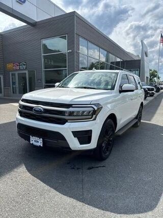 2024 Ford Expedition XLT — photo 1 of 38