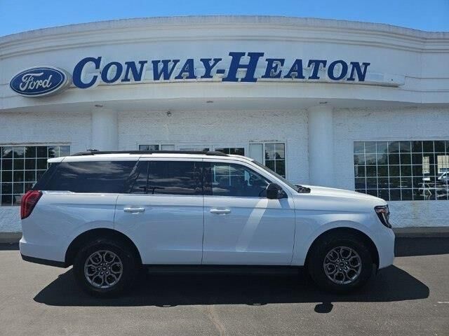 2025 Ford Expedition Active — photo 1 of 13