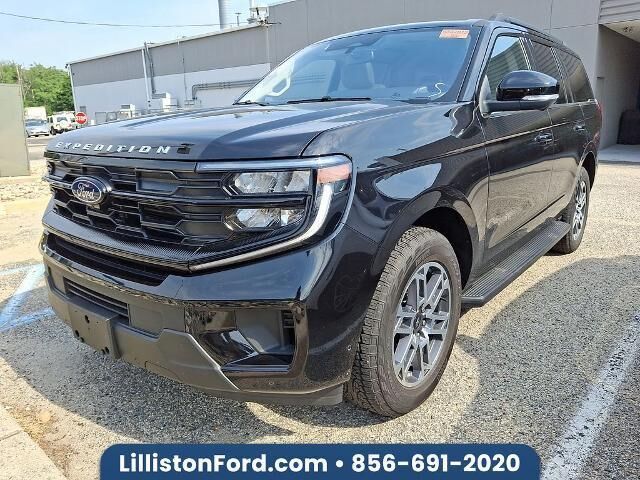 2025 Ford Expedition Active — photo 1 of 26
