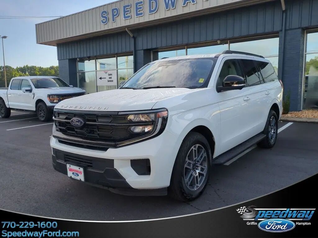 2025 Ford Expedition Active — photo 1 of 14
