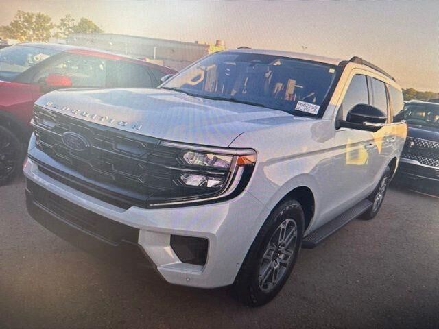 2025 Ford Expedition Active — photo 1 of 26