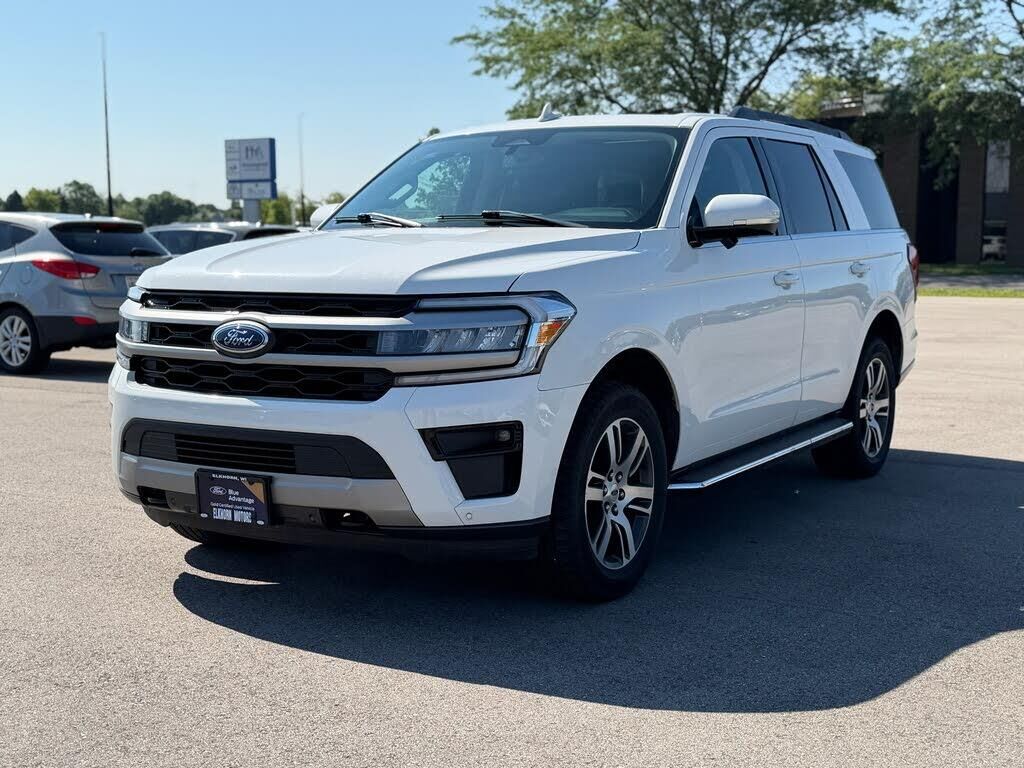 2023 Ford Expedition XLT — photo 1 of 1