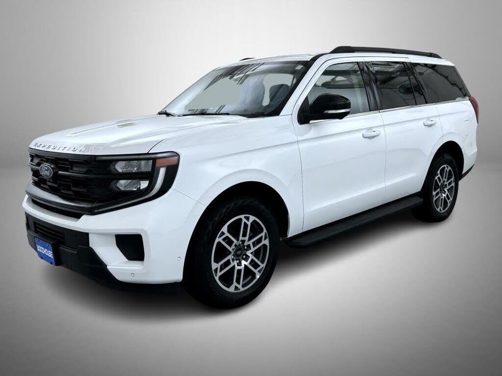 2025 Ford Expedition Active — photo 1 of 2