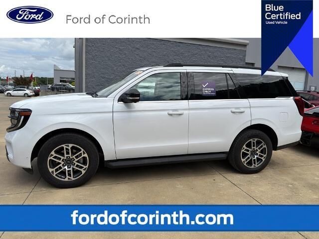 2025 Ford Expedition Active — photo 1 of 6