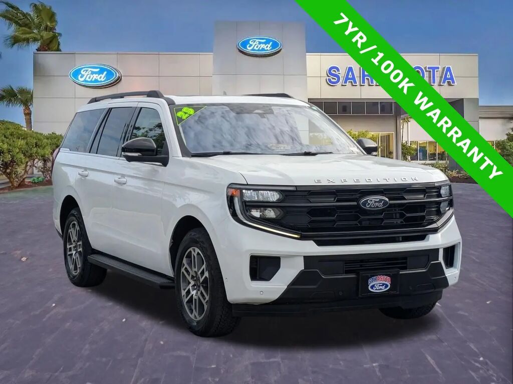 2025 Ford Expedition Active — photo 1 of 26