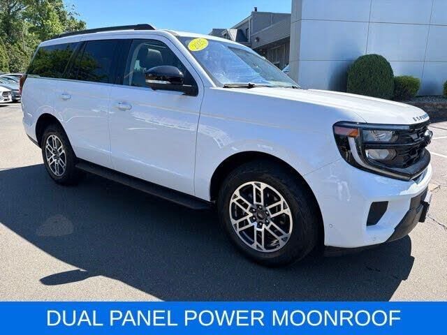 2025 Ford Expedition Active — photo 1 of 2
