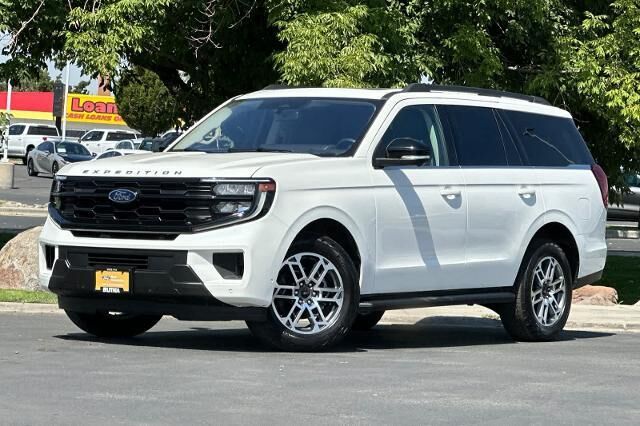 2025 Ford Expedition Active — photo 1 of 24
