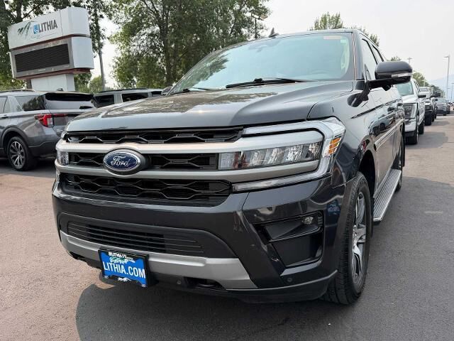 2023 Ford Expedition XLT — photo 1 of 13