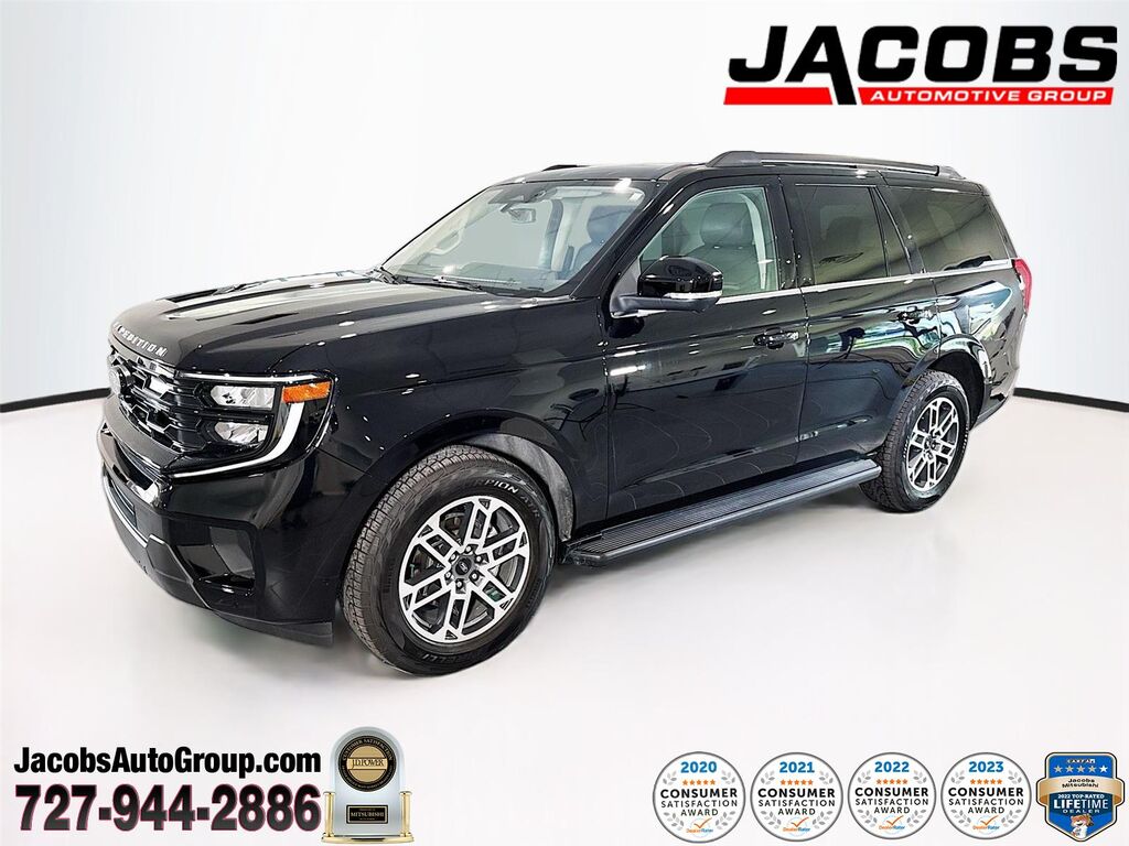 2025 Ford Expedition Active — photo 1 of 13