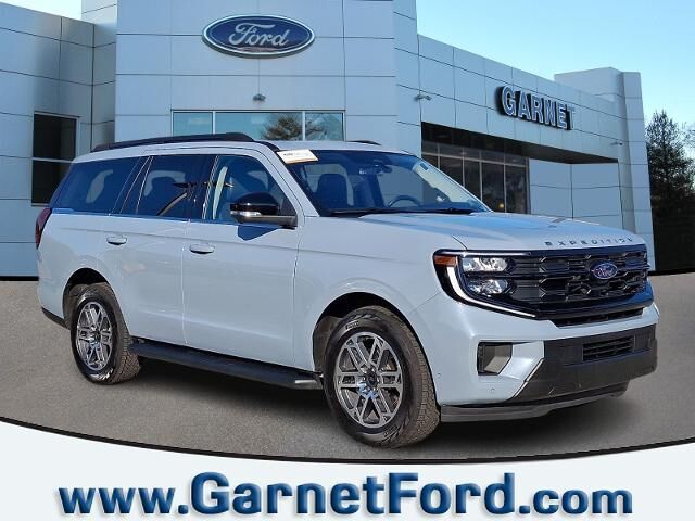 2025 Ford Expedition Active — photo 1 of 13