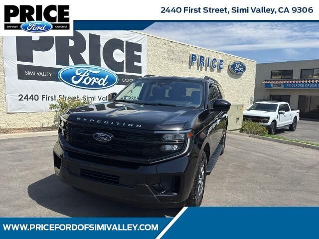 2025 Ford Expedition Active — photo 1 of 26