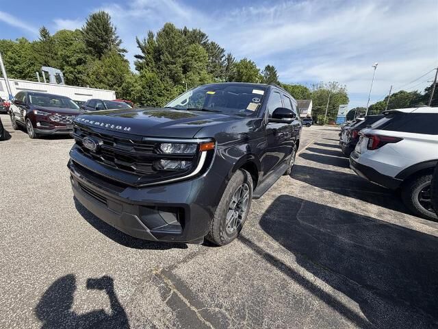 2025 Ford Expedition Active — photo 1 of 2
