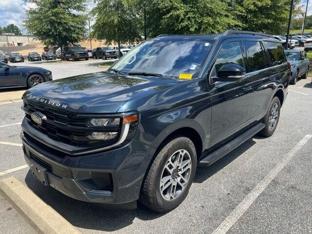 2025 Ford Expedition Active — photo 1 of 14