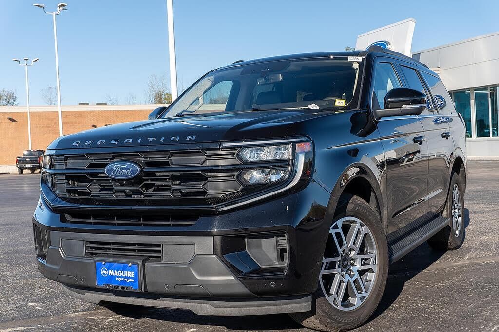 2025 Ford Expedition Active — photo 1 of 1