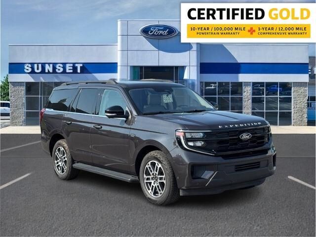 2025 Ford Expedition Active — photo 1 of 13
