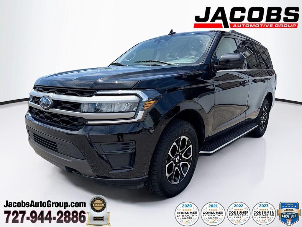2023 Ford Expedition XLT — photo 1 of 26