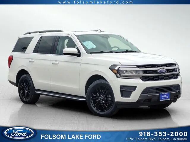 2023 Ford Expedition XLT — photo 1 of 13