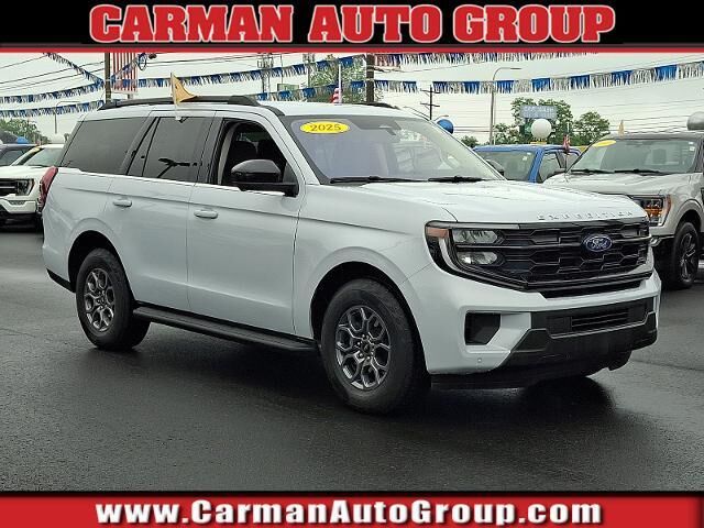 2025 Ford Expedition Active — photo 1 of 13