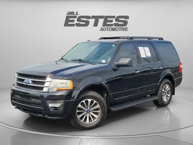 2017 Ford Expedition XLT — photo 1 of 27