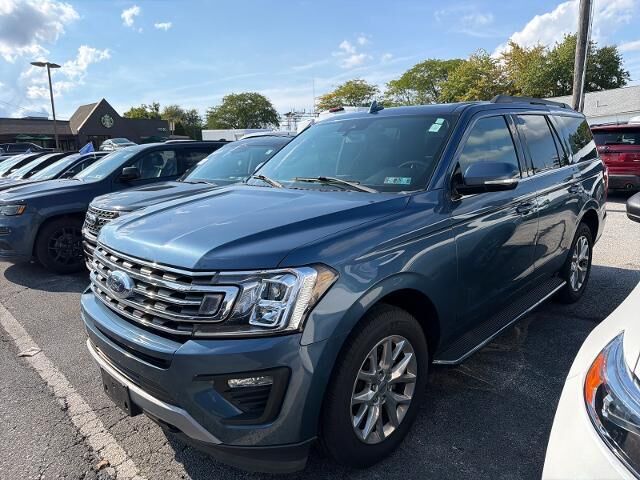 2020 Ford Expedition XLT — photo 1 of 20