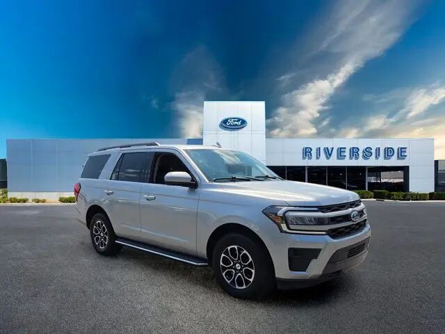 2022 Ford Expedition XLT — photo 1 of 46