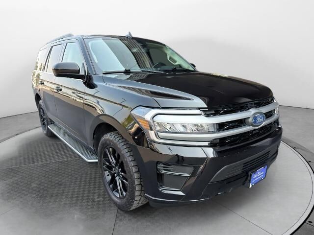 2022 Ford Expedition XLT — photo 1 of 26