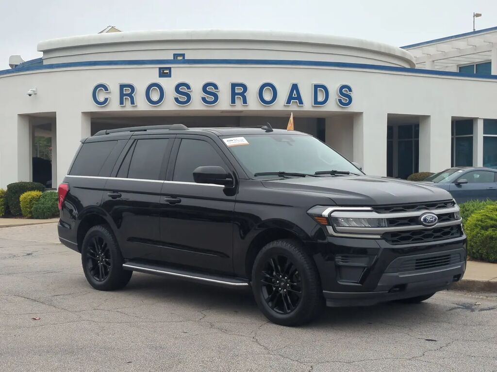 2022 Ford Expedition XLT — photo 1 of 13