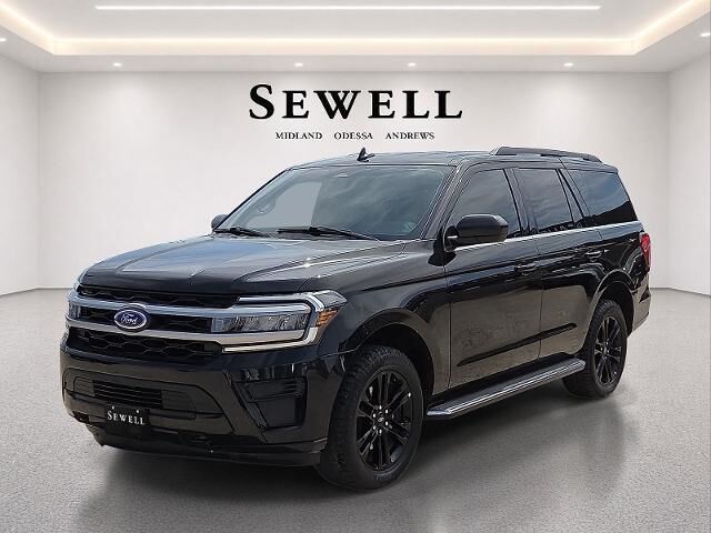 2022 Ford Expedition XLT — photo 1 of 26