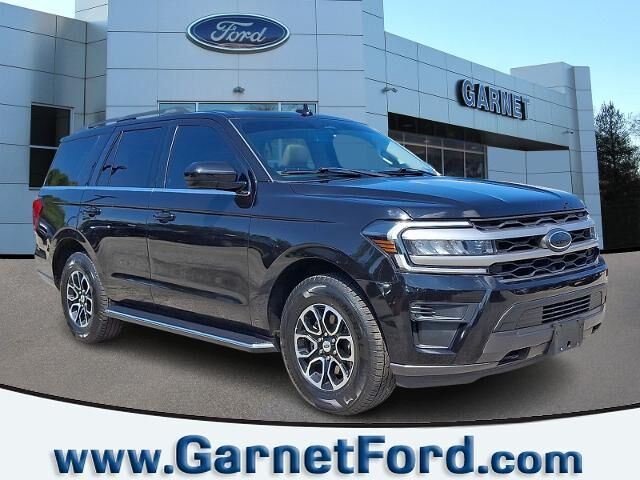 2022 Ford Expedition XLT — photo 1 of 13