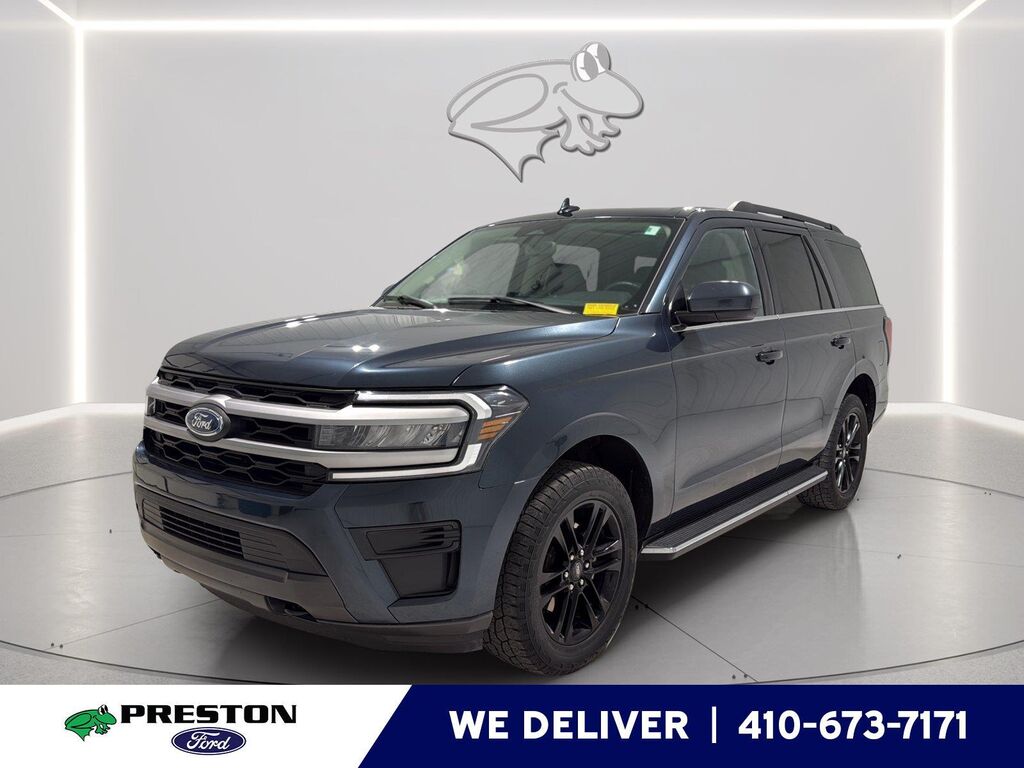 2022 Ford Expedition XLT — photo 1 of 15