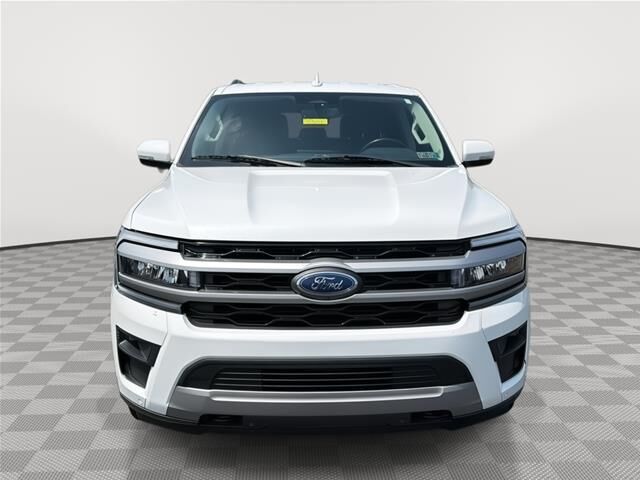 2022 Ford Expedition XLT — photo 1 of 12