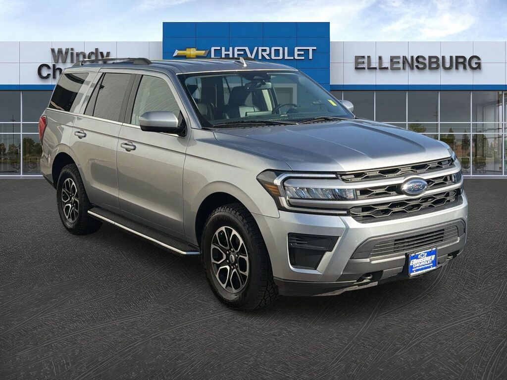 2022 Ford Expedition — photo 1 of 13
