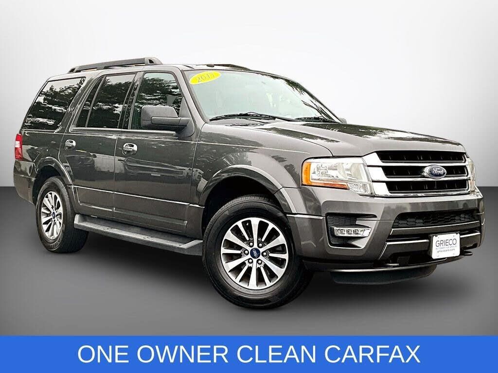 2017 Ford Expedition XLT — photo 1 of 2