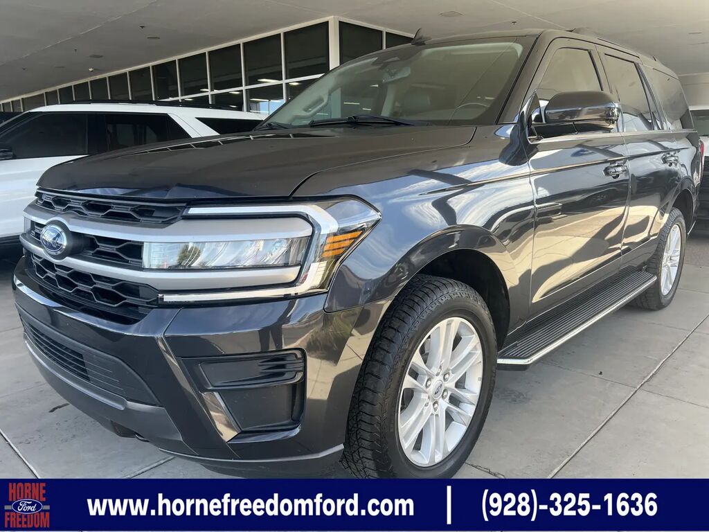 2022 Ford Expedition XLT — photo 1 of 13